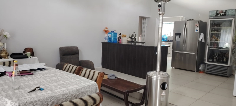 5 Bedroom Property for Sale in Pellissier Free State